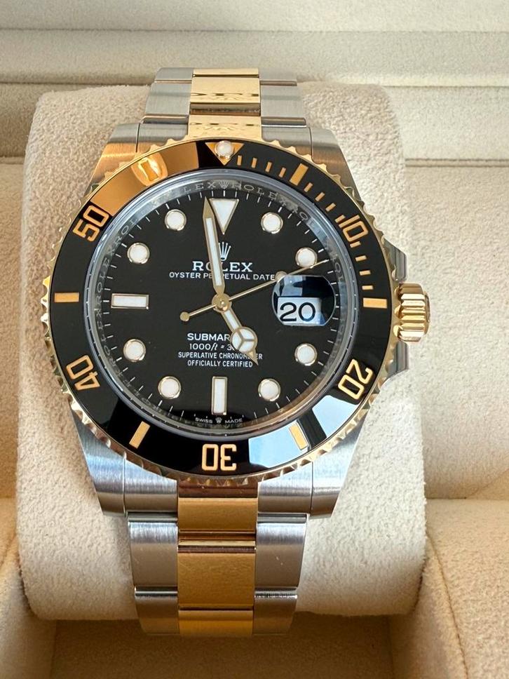 ROLEX SUBMARINER STEEL GOLD BLACK DIAL, Sieraden, Tassen en Uiterlijk, Horloges | Heren, Zo goed als nieuw, Rolex, Goud, Staal
