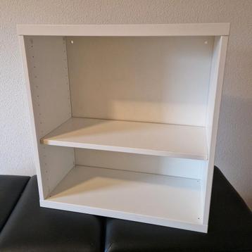 IKEA Kastje H64xB60xD30 wit. Wandopberger, småstad. beschikbaar voor biedingen