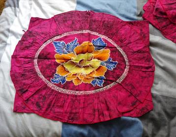 4 Slopen katoen met batik bloemen ovale roezel voorkant  beschikbaar voor biedingen