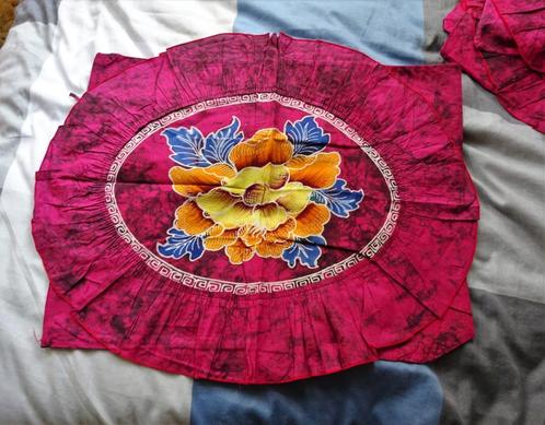 4 Slopen katoen met batik bloemen ovale roezel voorkant, Huis en Inrichting, Woonaccessoires | Kussens, Gebruikt, Roze, Rechthoekig