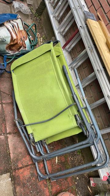 Ligstoelen 2x beschikbaar voor biedingen