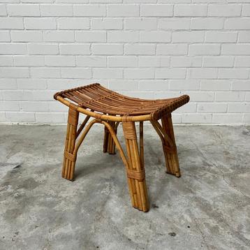 Vintage design rotan kruk voetenbank jaren 60 beschikbaar voor biedingen
