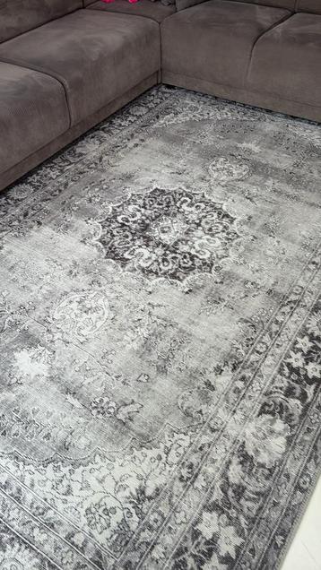 Tapijt! NIEUW! Kleinere maten ook beschikbaar!! beschikbaar voor biedingen