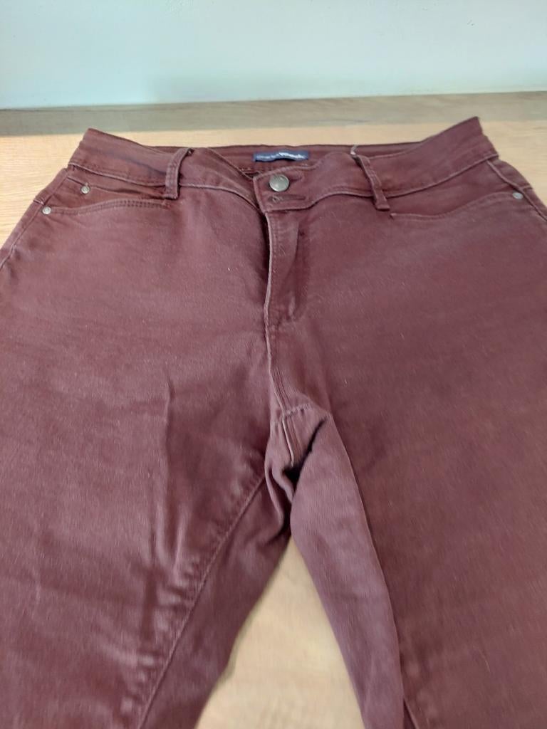 Broek  donkerrood, Maat 38/40 (M), Ophalen of Verzenden, Lang, Gedragen