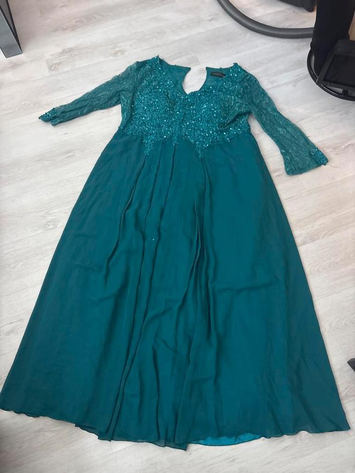 Elegante Galajurk, Kleding | Dames, Jurken, Zo goed als nieuw, Maat 46/48 (XL) of groter, Groen, Onder de knie, Ophalen of Verzenden