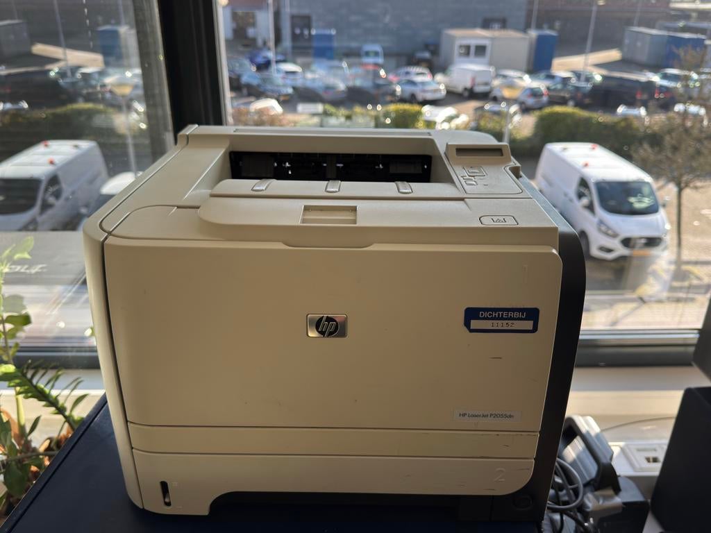 LASERPRINTER zw/w HP P2055dn inclusief nieuwe TONER, Ophalen, Zwart-en-wit printen, Gebruikt, Printer