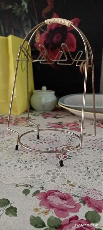 Vintage rekje fifties koppen en schotels beschikbaar voor biedingen