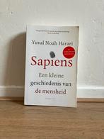 Sapiens - Yuval Noah Harari, Boeken, Ophalen of Verzenden, 20e eeuw of later, Gelezen