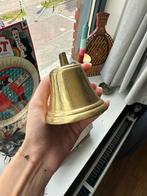 Een messing luidbel (schepsbel of schoolbel) met klepel, Antiek en Kunst, Antiek | Koper en Brons, Ophalen of Verzenden