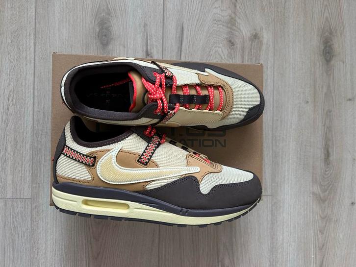 Travis Scott Air Max 1 Baroque Brown DS Maat 44, Kleding | Heren, Schoenen, Nieuw, Sneakers of Gympen, Bruin, Ophalen of Verzenden