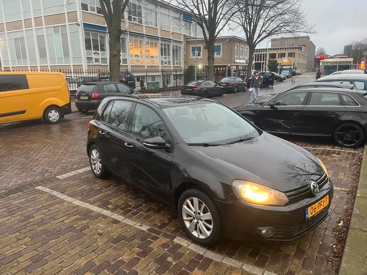 Volkswagen Golf Vl 1.2 TSI bluemotion 5D 2011 Zwart, Auto's, Volkswagen, Particulier, Golf, ABS, Airbags, Airconditioning, Apple Carplay