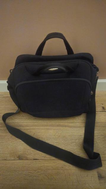 Samsonite brede laptoptas / weekendtas beschikbaar voor biedingen