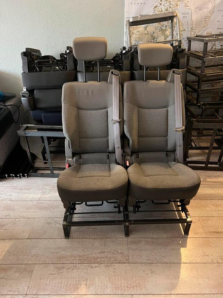 2 persoons bankjes 3p gordels isofix oldtimer bus camper, Caravans en Kamperen, Camper-accessoires, Zo goed als nieuw, Ophalen of Verzenden