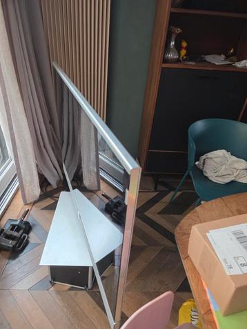 LOEWE TV .soundbar beschikbaar voor biedingen