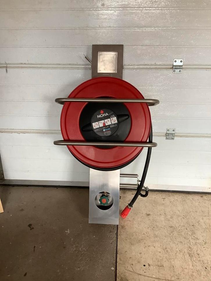 Nieuwe NOHA brandslanghaspel op statief, Huis en Inrichting, Brandblussers en Brandkasten, Nieuw, Ophalen