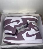 Nike Air Jordan 1 High OG Mauve (47,5), Nieuw, Nike air jordan 1 high, Ophalen of Verzenden, Sneakers of Gympen