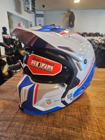 MT  HELM STREETFIGHTER TWIN MAAT S beschikbaar voor biedingen