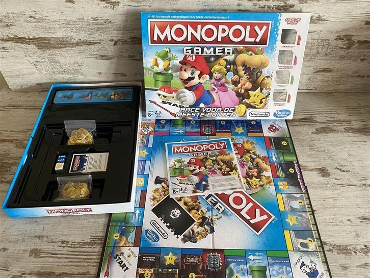 Monopoly gamer super mario [s974], Hobby en Vrije tijd, Gezelschapsspellen | Bordspellen, Zo goed als nieuw, Ophalen of Verzenden