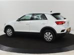 Volkswagen T-Roc 1.0 TSI | Adaptive cruise | Carplay | Airco, Voorwielaandrijving, Stof, Gebruikt, 1194 kg