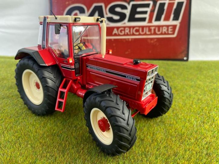 International IHC 1455 XL tractor, Hobby en Vrije tijd, Modelauto's | 1:32, Nieuw, Tractor of Landbouw, Overige merken, Ophalen of Verzenden