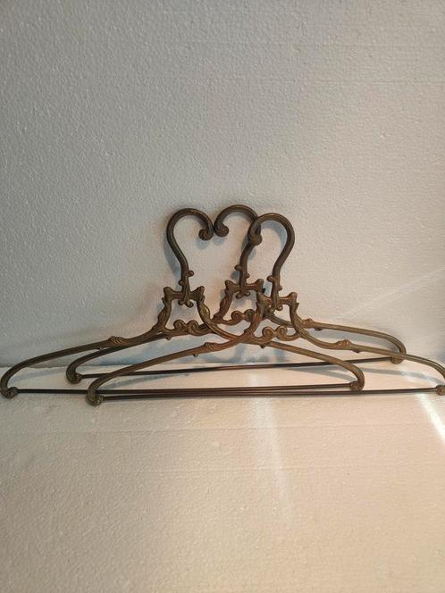 3 antieke Messing Kleerhangers met stang, Kleding | Dames, Kledinghangers, Gebruikt, Metaal, Volwassenen, Verzenden