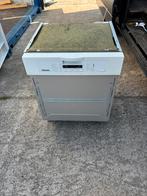 Miele half inbouw vaatwasser van Miele, Witgoed en Apparatuur, Vaatwasmachines, Ophalen, Minder dan 85 cm, Voorspoelprogramma
