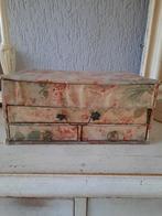 Oude stoffen doos., Ophalen of Verzenden