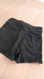 Te koop zwart korte broek, Ophalen of Verzenden, Zo goed als nieuw, Zwart, Kort
