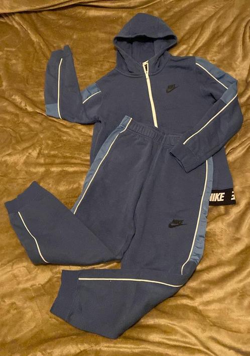 Trainingspak Nike kids maat M 137-147,kinderkleding, Kinderen en Baby's, Kinderkleding | Maat 146, Zo goed als nieuw, Jongen of Meisje