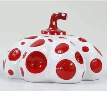 Yayoi Kusama : prachtig beeld met originele doos beschikbaar voor biedingen