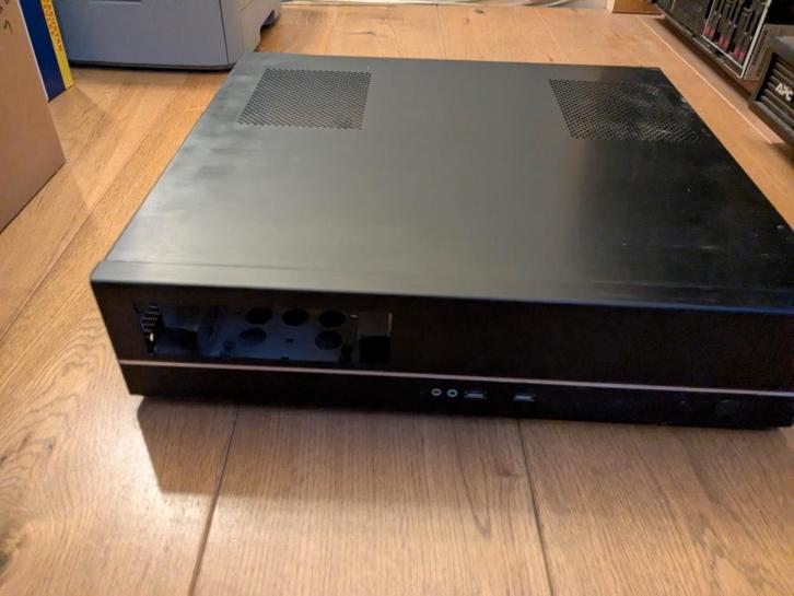 Lian Li PC-C37B, Computers en Software, Computerbehuizingen, Gebruikt, Ophalen of Verzenden