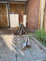 Gratis Houten balken/planken/palen af te halen in Nmgn, Doe-het-zelf en Verbouw, Hout en Planken, Ophalen, Eiken, 50 mm of meer
