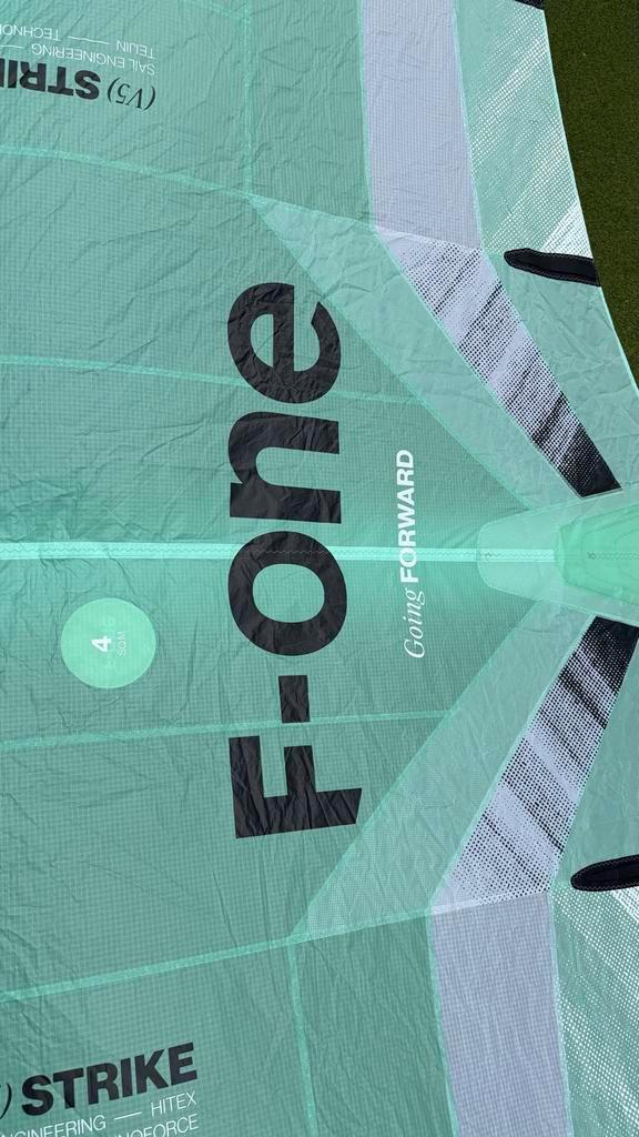 Fone Strike v5 4.0m2 Wing -Demo 1x gevaren garantie factuur, Watersport en Boten, Wingsurfen, Nieuw, Ophalen of Verzenden