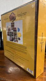 The Kinks deluxe 6 LP 4 cd blu ray sealed box muswell-show, Ophalen of Verzenden, Nieuw in verpakking, 12 inch, Poprock