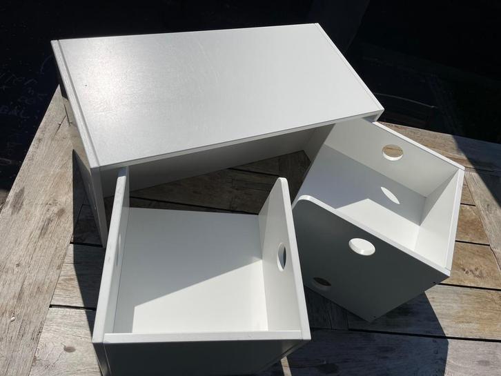 Oerdegelijke, stevige kleuterset, Kinderen en Baby's, Kinderkamer | Tafels en Stoelen, Zo goed als nieuw, Tafel(s) en Stoel(en)