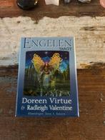 Doreen Virtue & Radleigh Valentine - Het engelentarot, Tarot of Kaarten leggen, Overige typen, Ophalen of Verzenden, Zo goed als nieuw