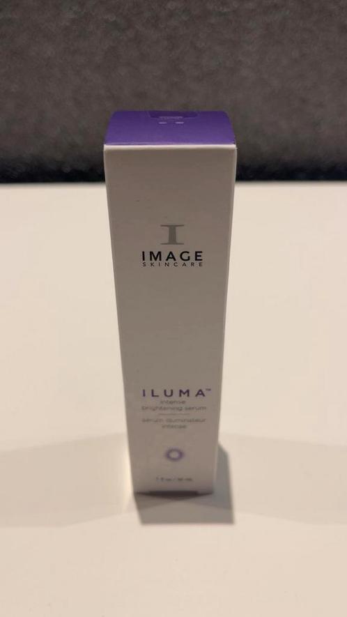 ILUMA - Intense Brightening Serum, Sieraden, Tassen en Uiterlijk, Uiterlijk | Gezichtsverzorging, Nieuw, Verzorging, Ogen, Ophalen of Verzenden