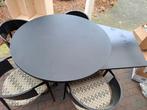 Zwarte ronde tafel met 4 stoelen, Huis en Inrichting, Complete eetkamers, Ophalen, Gebruikt, Modern, 4 tot 6 stoelen