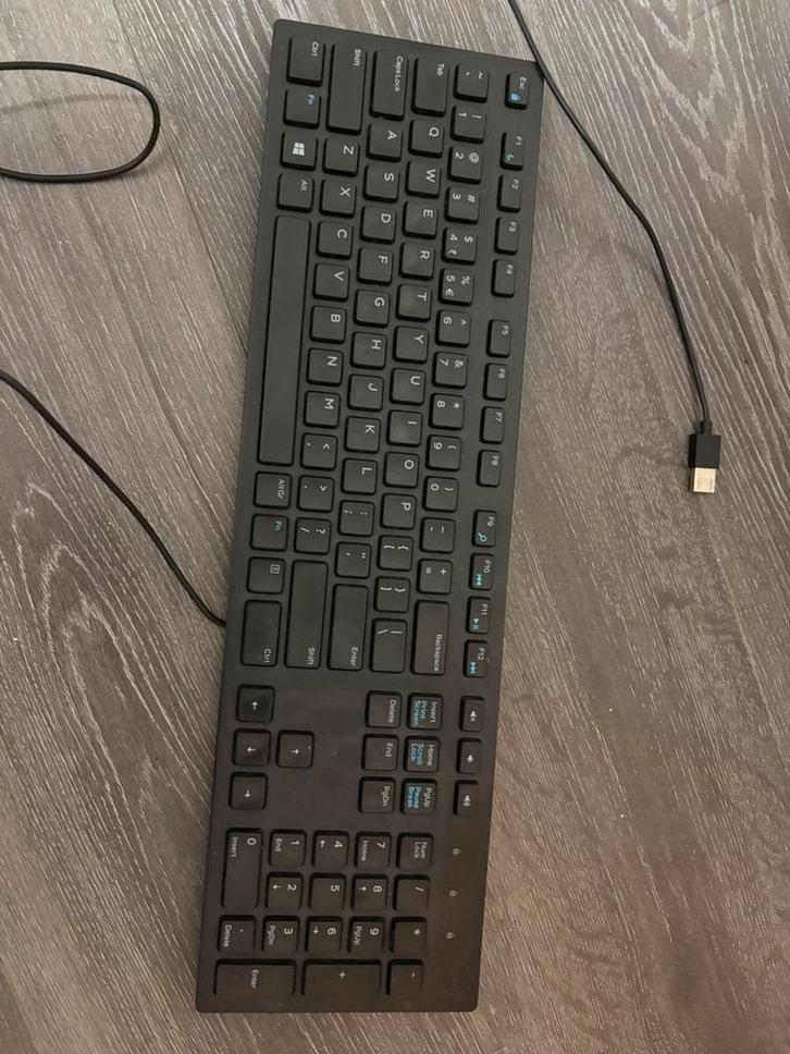 Dell toetsenbord, Computers en Software, Toetsenborden, Zo goed als nieuw, Qwerty, Bedraad, Multimediatoetsen, Ophalen of Verzenden