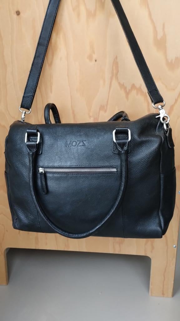 Mooie zwarte luiertas van Mozz, Kinderen en Baby's, Luiertassen, Ophalen of Verzenden, Zo goed als nieuw, Schoudertas