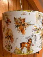 Leuke lampenkap met paardenprint, Huis en Inrichting, Lampen | Lampenkappen, 25 tot 50 cm, Wit, Rond, Ophalen of Verzenden