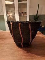 Mand Madam Stoltz, Ophalen of Verzenden, Zo goed als nieuw, Rond, Riet