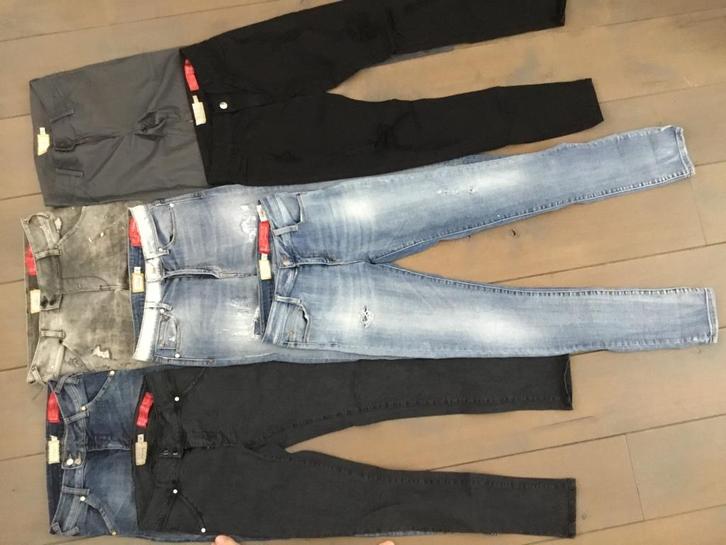 MET jeans spijkerbroeken 7 stuks, Kleding | Dames, Spijkerbroeken en Jeans, Zo goed als nieuw, W28 - W29 (confectie 36), Blauw