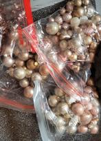 3 kleine zakjes kleine kerstballen roze nude en korte slinge, Ophalen, Zo goed als nieuw