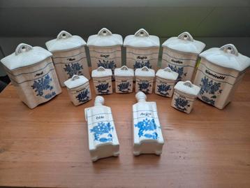 Kruiden potjes blauw bedrukt beschikbaar voor biedingen