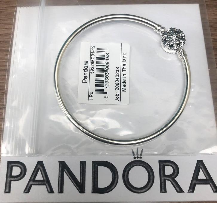NIEUW Pandora bangle armband 592286C01-19 sneeuwvlok 19 cm, Sieraden, Tassen en Uiterlijk, Armbanden, Nieuw, Zilver, Ophalen
