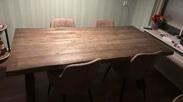 Grenenhouten eettafel met metalen onderstel 200x100cm beschikbaar voor biedingen