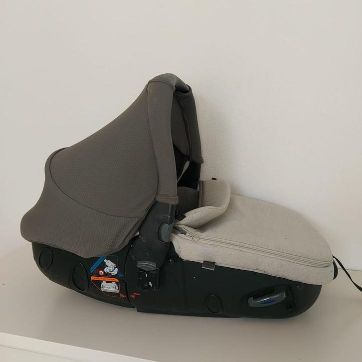 Reiswieg Jané Matrix Light 2, Kinderen en Baby's, Autostoeltjes, Overige merken, 0 t/m 13 kg, Autogordel, Ophalen