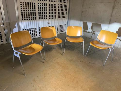 4 Castelli stoelen, Huis en Inrichting, Stoelen, Gebruikt, Vier, Kunststof, Overige kleuren, Ophalen