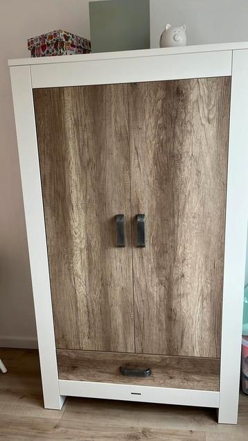 Kinderkast beschikbaar voor biedingen